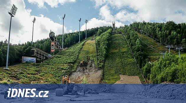 Harrachov, kayakçıların Birliği ile anlaşmazlık nedeniyle kayak atlamasının yeniden yapılandırılmasını durdurdu