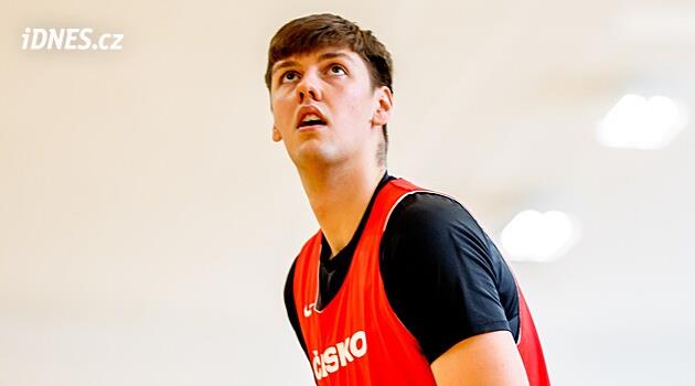 Potřetí to vyjde? Husták vrací do Španělska, tentokrát bude hrát za Bilbao