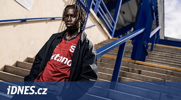 Kuol, göze çarpmayan takviye. Sparta Avustralya yeteneğini memnuniyetle karşılıyor