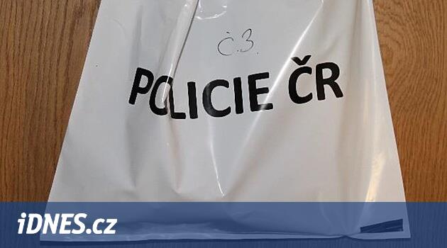 Polis bir hastane eczacını bir milyon dolandırıcılıkla suçladı