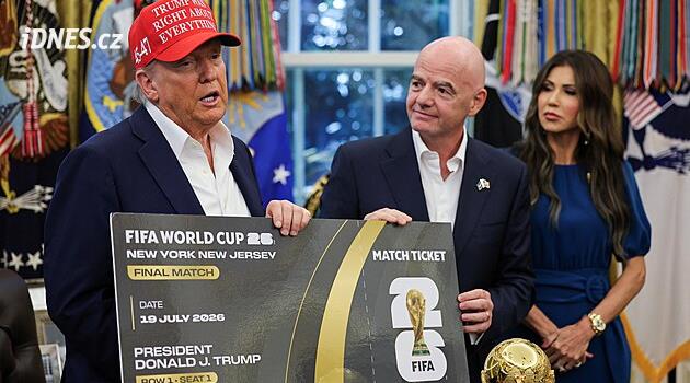 Evropští politici chtějí prošetřit Trumpův zásah na MS: Infantino se znovu podvolil