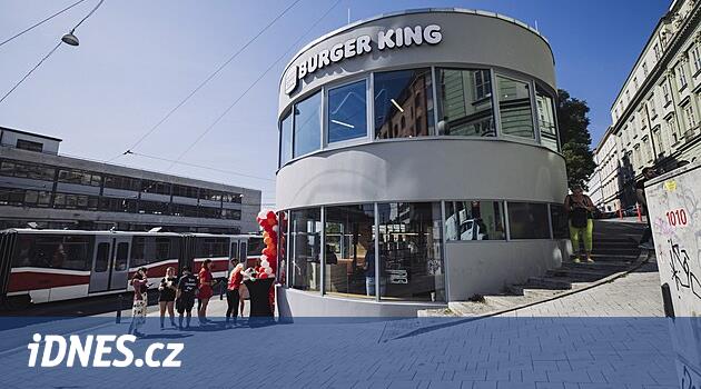 Brno'da Yeni King Burger: İkonik Bina orijinal görünümü geri döndürdü