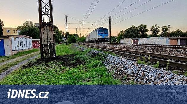 Česká třebová yakınlarındaki yangın tren taşımacılığını karmaşıklaştırdı