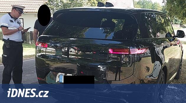 D1, Range Rover'ı sahte mavi bir işaretle acele ettikten sonra