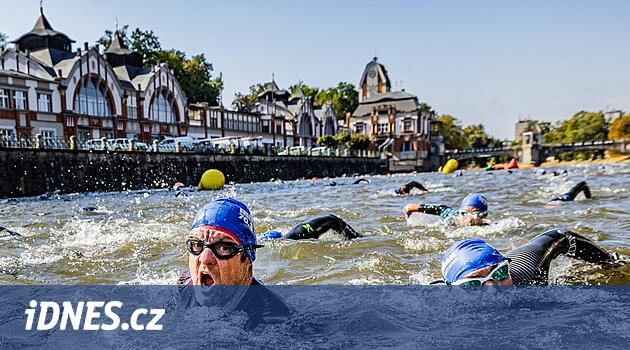 Elbe üzerinde aşırı triatlon ve su gösterisi. İkinci Ironman Hradec Králové doruğa ulaşıyor