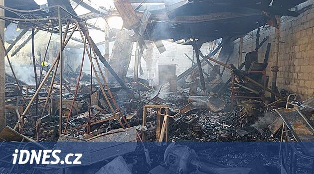 Náchod bölgesinde yanıcı malzemeli bir depo yakıldı