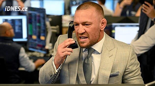 Návrat krále. McGregor znovu vstoupí do klece UFC. Pět let od hrozivé nehody