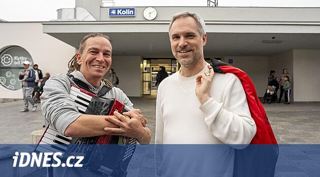 Vezmete kandidátku a zakroužkujete první čtyři. Piráti vyzývají voliče ke kroužkování