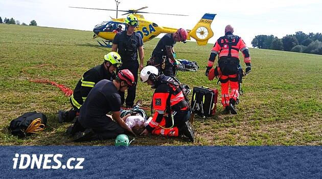 Tırmancı, Bechyně yakınlarındaki lužnice nehri tarafından bir kaya ferrata üzerinde bayıldı