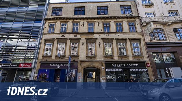 Brno'nun merkezinde yıkım: Tarihi Ev Tiyatroya Geri Çekilecek