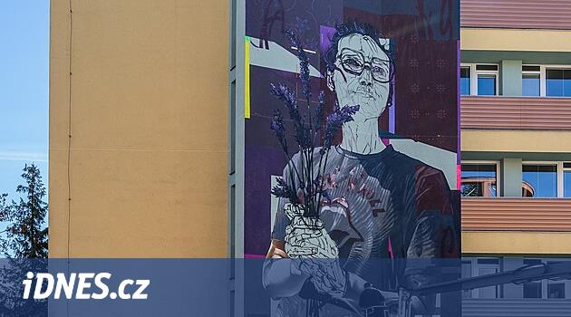 Sadece lavantali bir kız değil. Bahçede dönen duygularda bir sokak sanat festivali