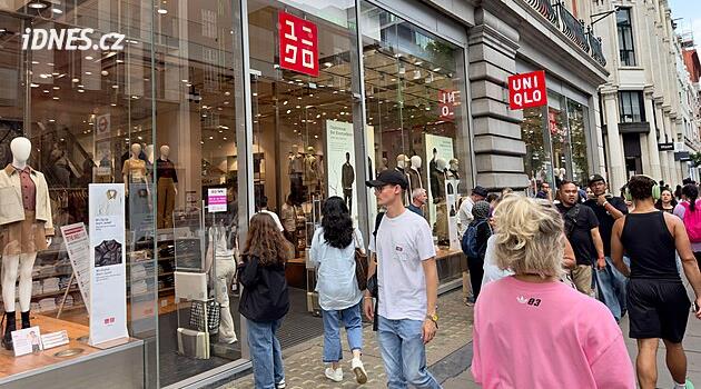 Uniqlo, Çek Cumhuriyeti'ndeki ilk mağazası için bir yer seçti. Hybernia Sarayı'nda açılış yapmak istiyor
