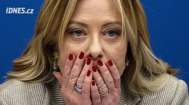 Ruský moderátor nazval Meloniovou „fašistickou kreaturou“. Italové reagují