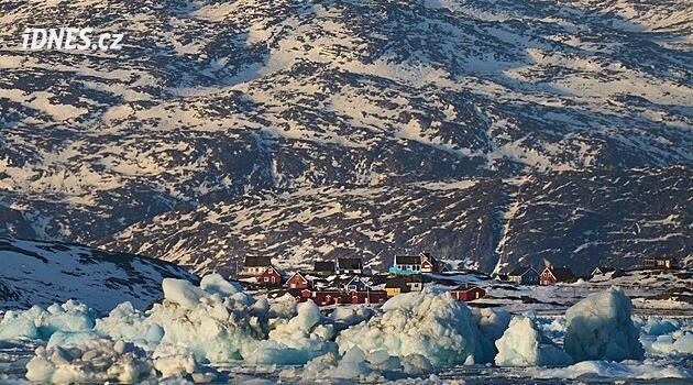 Bizi rahat bırakın! Grönlandlılar Trump'ın ada planlarına tepki gösterdi