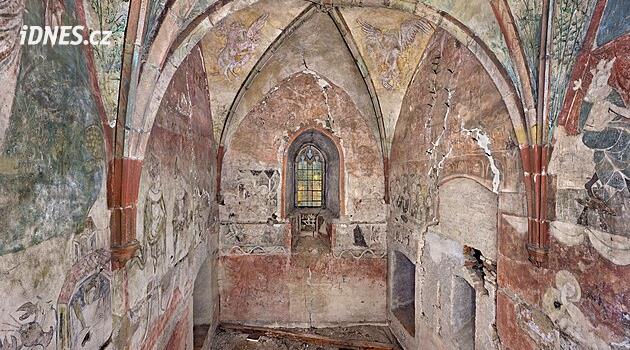 Bečov kale şapelinin yeniden inşası sona eriyor