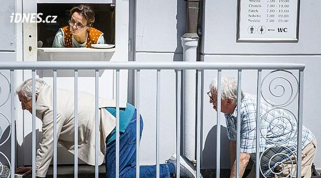 Yeni komedi Někdo to rad v Pilsen'in başlık şarkısı Michal Hrůza tarafından bestelendi.