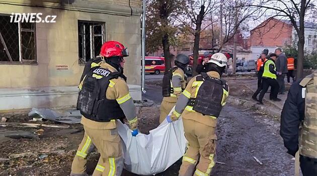 Ukrajina v noci zaútočila na ruský Stavropol, trosky dronu poškodily průmyslovou zónu