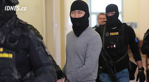 Číňan Jang I-ming viněný ze špionáže zůstává za mřížemi. Soud ho odmítl pustit z vazby