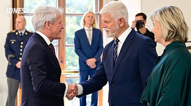 Pavel v projevu k zahraničním diplomatům apeloval na posílení podpory Ukrajiny