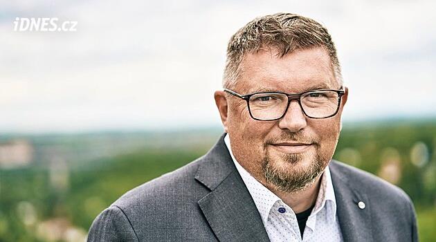 Výsledky voleb do Senátu 2026: ve Znojmě postupuje obhajující Třetina a trenér Kyněra