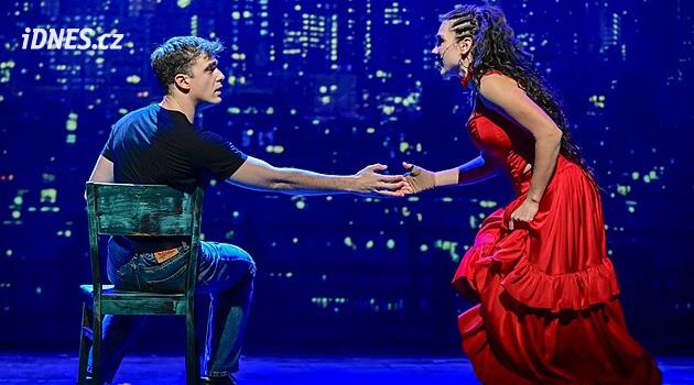 Hříšnice Carmen se v Brně probudí z amerického snu. Slavný příběh ožije v nové verzi
