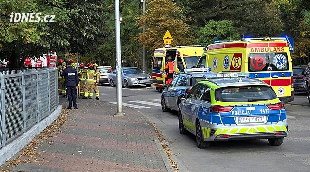 V Polsku po útocích na školách zadrželi přes deset lidí, teenageři hrozili smrtí