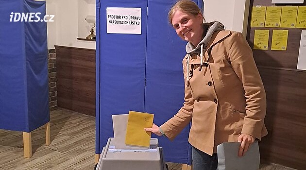 Volby ve středních Čechách: Kladenské uskupení chce prověřit výsledky v jednom okrsků