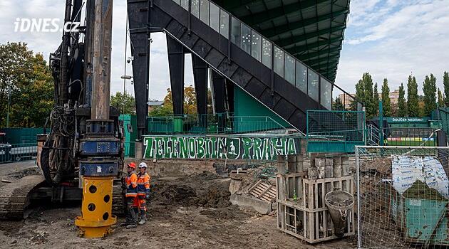 Od rána v akci bagr i vrtná souprava. Bohemians zahájili výstavbu jižní tribuny v Ďolíčku