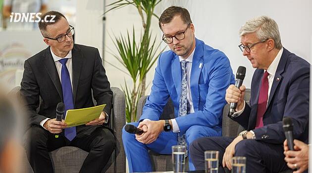 Havlíček: Do Střední Asie vyvážíme zboží, ne lidská práva. Teď míříme na Ukrajinu