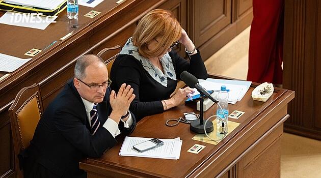 Koalice prosadila výši schodku 389 miliard. Mám s rozpočtem problém, řekl Motorista Pikora