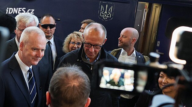 Merz přicestoval nečekaně do Kyjeva, slíbil podporu v hodnotě stovek milionů eur