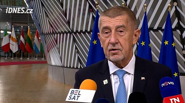 Trumpova dohoda o naftě s Putinem škodí Evropě, dělá to kvůli volbám, míní Babiš