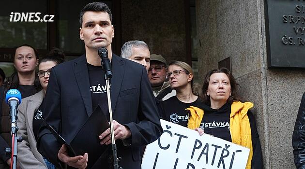 Zaměstnanci ČT a ČRo vyhlásili stávku. Reagují na náhlé jednání o konci poplatků