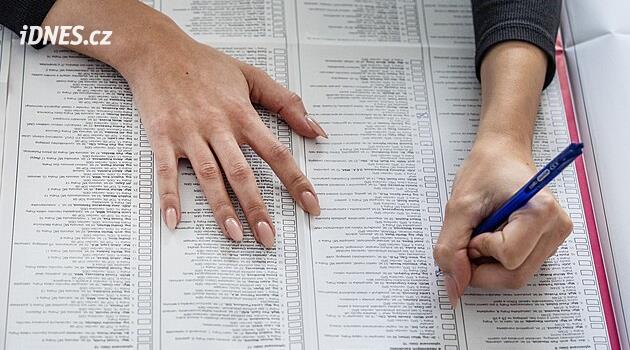 Jak správně křížkovat, aby váš hlas nepropadl? Návod na volby 2026 v otázkách a odpovědích