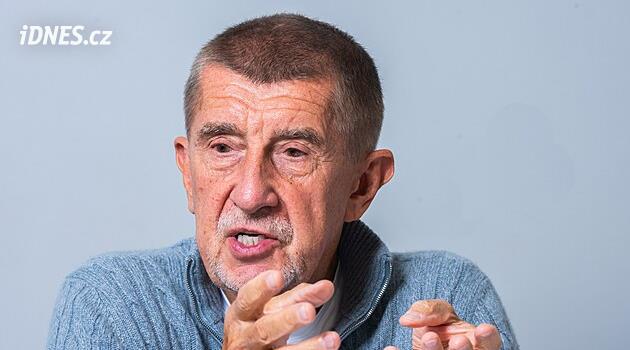 Zavoral burcuje lidi do ulic. Chce-li být aktivista, ať rezignuje, vzkázal Babiš řediteli rozhlasu