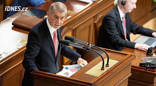 Babiš vyzval opozici, aby přestala eskalovat situaci a vyzývat k demonstracím a pochodům do ulic