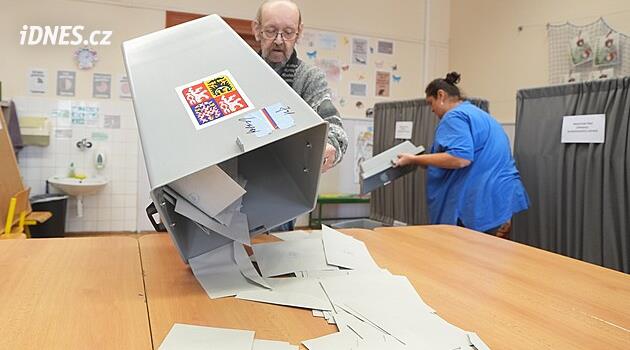Volební komise projednala výsledky senátního finále. Ve Sbírce zákonů vyjdou v úterý