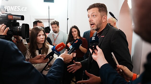Volby do Senátu 2026 ONLINE: Starostové mají jistých deset senátorů, mezi nimi Řehku, Půtu i Padevěta