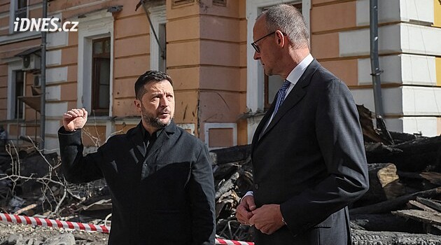 Merz přicestoval nečekaně do Kyjeva. Ukrajině slíbil balíček za miliardu eur