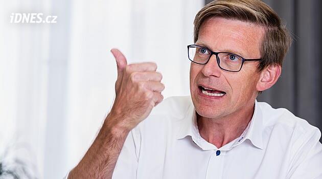 „Plivnutí do obličeje.“ Čeští politici kritizují návrat Ruska na hokejové MS