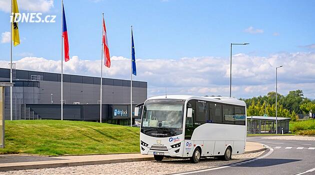 Pouze kmenoví pracovníci, autobusem až domů. Drylock je zaměstnavatelem roku