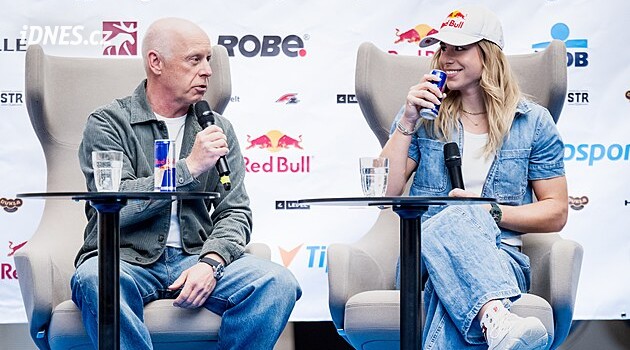 Ester Ledecká Reveals New Coaching Team and Switch to Head Skis