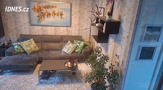 Čtenářka Kateřina skloubila italský design s vášní pro cestování a vytvořila obývák jako z katalogu