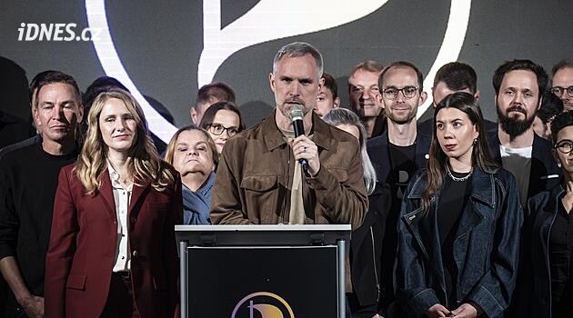 Piráti ve volbách 2026: Není to dobrý výsledek, říká pražská lídryně, raduje se z neúspěchu Motoristů