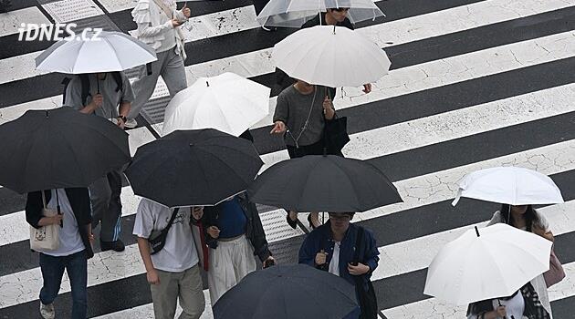 Konečně slunce! Tokio má za sebou rekordní sérii dešťů, pršelo 37 dní v řadě