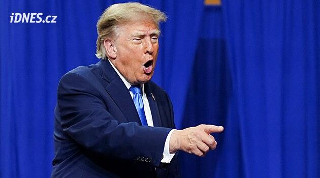 Za zdražování benzinu nemůže válka s Íránem, ale ukrajinské útoky na ruské rafinerie, míní Trump