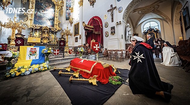 Rytíři a šlechta se rozloučí se zemřelým velkopřevorem Maltézských rytířů Karlem Paarem
