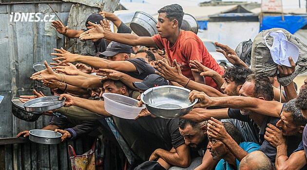 Izrael oznámil zastavení dodávek zboží do Gazy, Palestinci přijdou o zdroj potravin