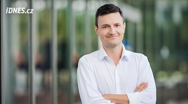 Akcie lámou rekordy, dividendy zůstávají stranou. Expert vysvětluje, proč se vyplatí jim věnovat pozornost