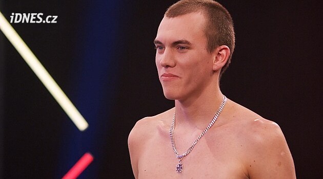 Standa nikdy neměl vztah, dominantní finalistka v nahé seznamce si ho hned srovná